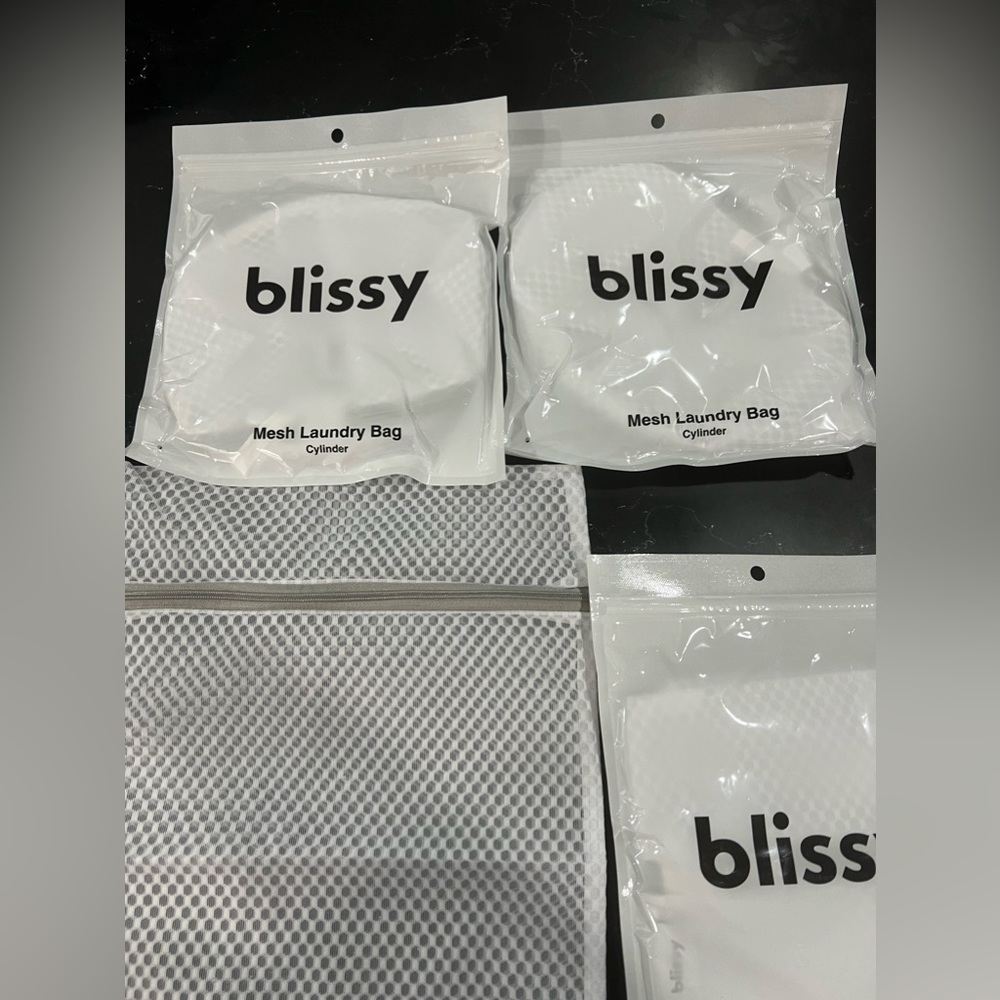 Mesh Laundry Bag - Picture 8 of 10
